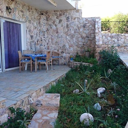 Villa Το Πετρινο Agia Marina Mikrolimanou Esterno foto