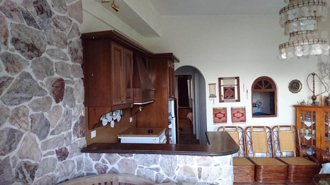 Villa Το Πετρινο Agia Marina Mikrolimanou Esterno foto