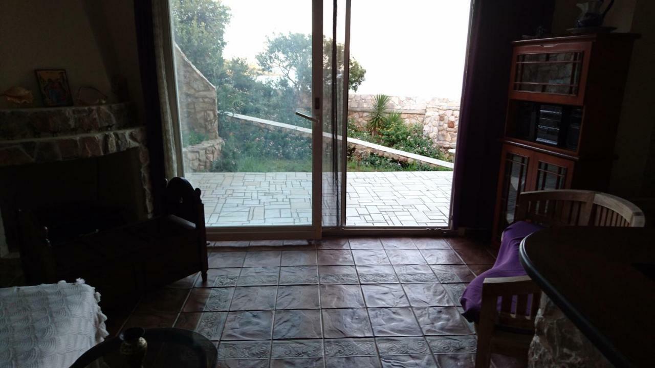 Villa Το Πετρινο Agia Marina Mikrolimanou Esterno foto