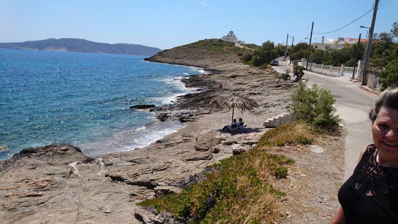 Villa Το Πετρινο Agia Marina Mikrolimanou Esterno foto