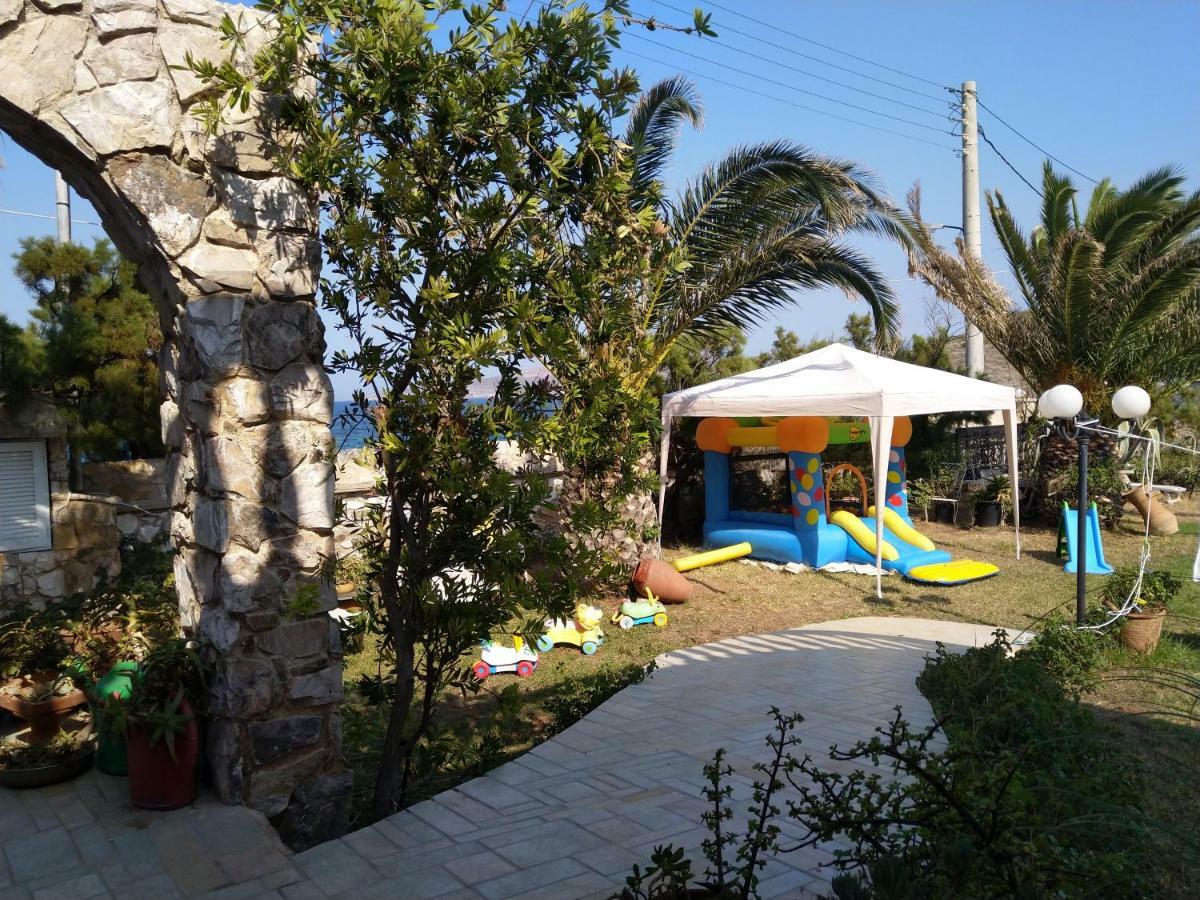 Villa Το Πετρινο Agia Marina Mikrolimanou Esterno foto