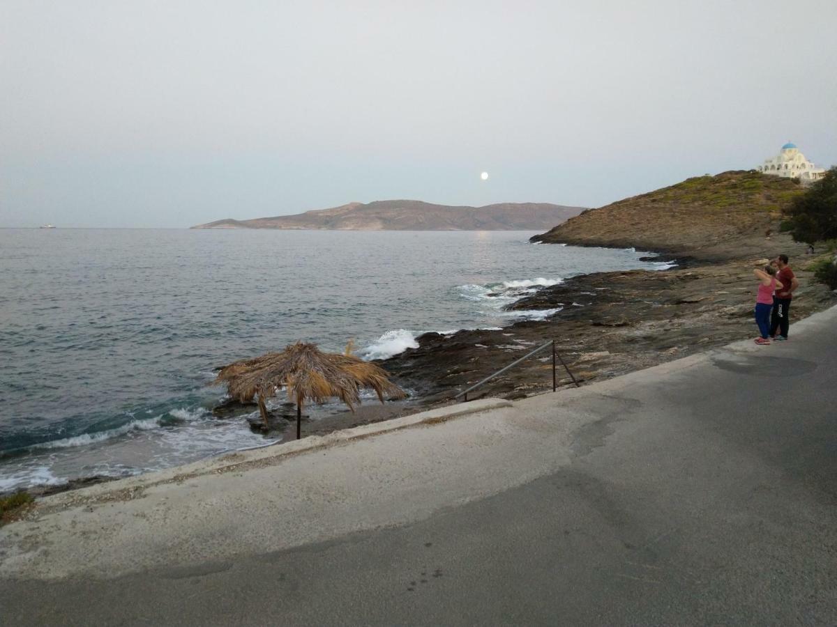 Villa Το Πετρινο Agia Marina Mikrolimanou Esterno foto